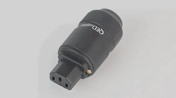 Коннектор IEC C15 QED Performance IEC Connector Gold